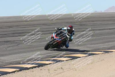 media/Oct-13-2025-Moto Forza (Mon) [[a66d839500]]/3-B Group/Session 2 (Bowl)/